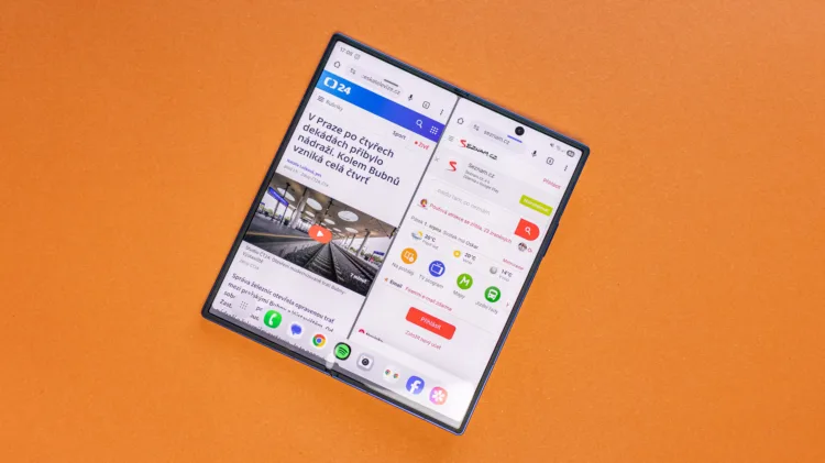 Galaxy Z Fold 7 12 6000x3368x