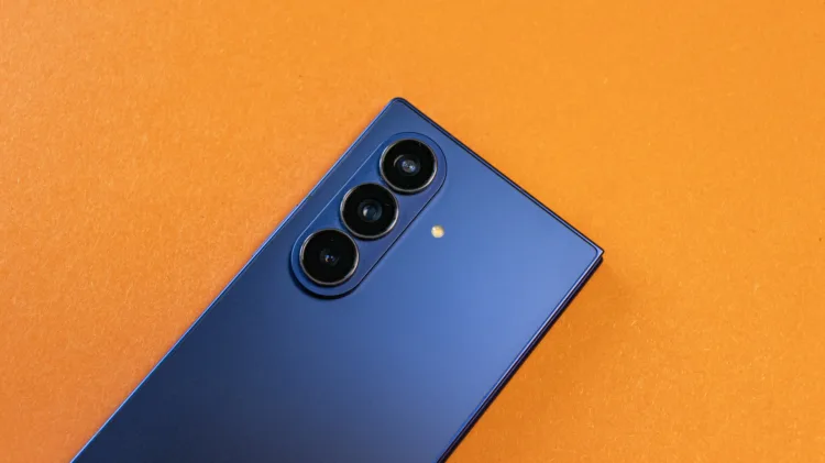 Galaxy Z Fold 7 16 6000x3368x