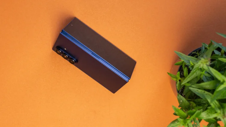 Galaxy Z Fold 7 2 6000x3368x