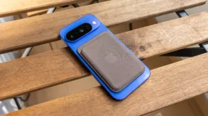 Google Pixel 10 wallet 3 5415x3040x