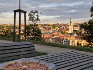 20250808 195301 4000x3000x