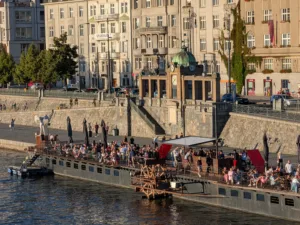 PXL 20250826 165057588 4000x3000x