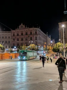 PXL 20250827 190133889 3000x4000x