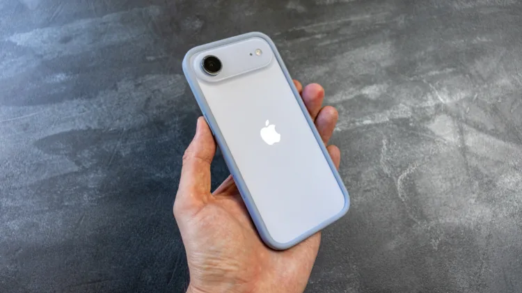 iPhone Air 7 6000x3368x