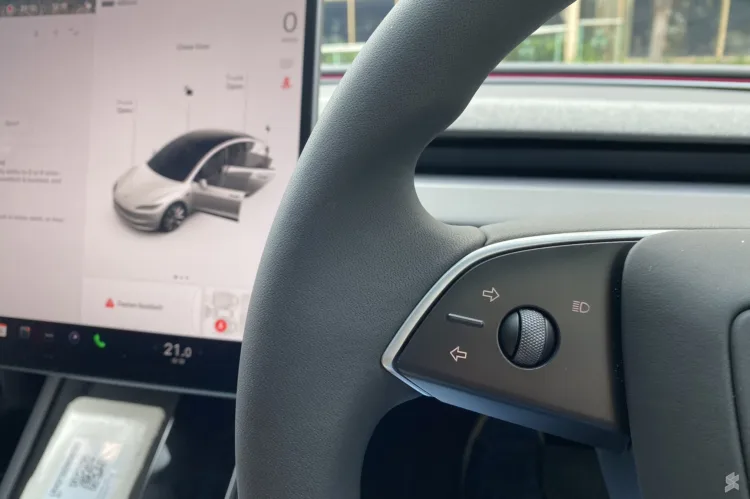 tesla model3 blinkry 2023x1346x