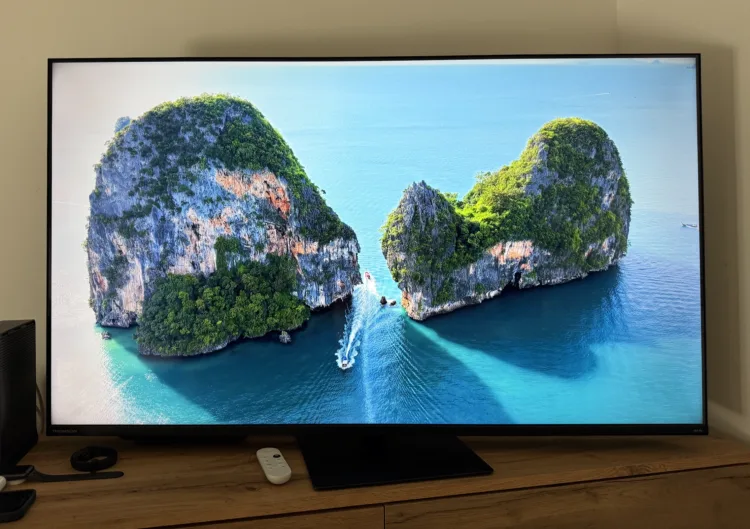thomson 01 2228x1572x