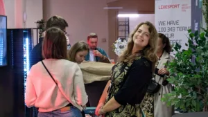 PXL 20251023 104752929 4032x2268x