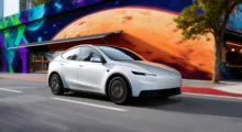 Tesla Model Y Standard už je i u nás. Dává však smysl?