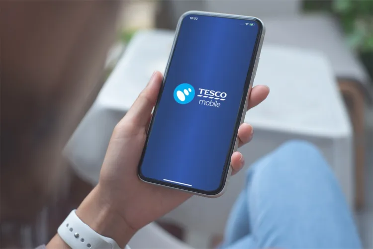 Tesco Mobile Vánoce – data navíc, i dárek k nákupu