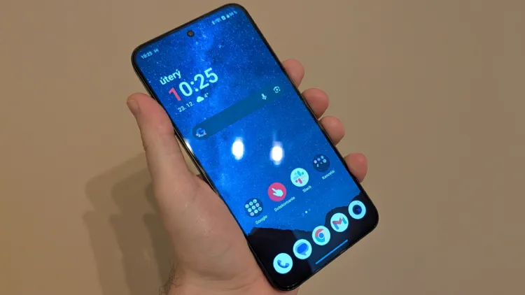oneplus 15R (4) 3640x2048x