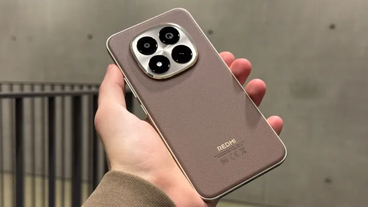 Redmi Note 15 zamířil do prodeje. Stojí jen 4 tisíce a má 108Mpx foťák i 120Hz displej