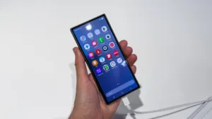 samsung galaxy z trifold 3 6879x3869x