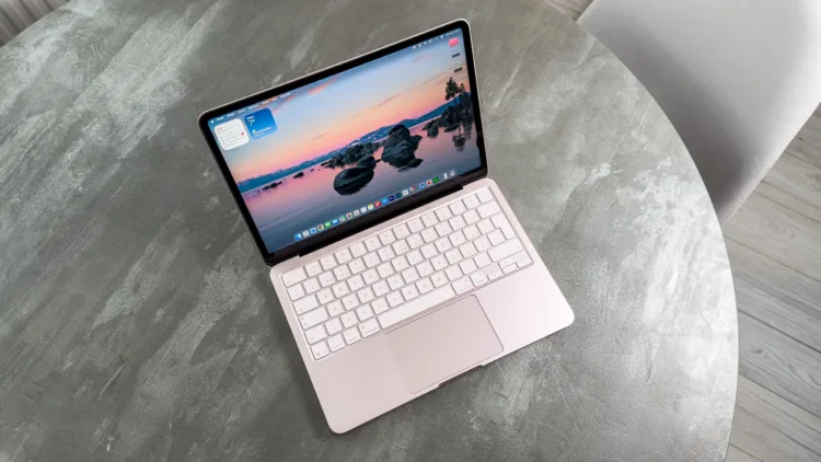 MacBook Neo 07