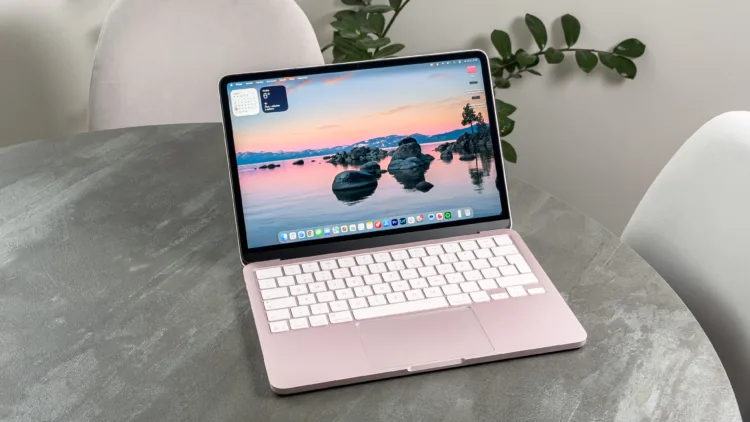 MacBook Neo 10