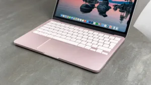 MacBook Neo 13