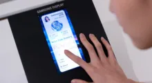 Samsung se pochlubil s pokročilými displeji pro mobily
