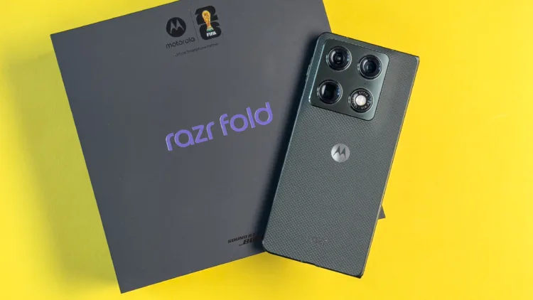 Motorola razr fold 01
