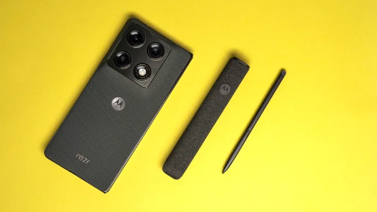Motorola razr fold 1
