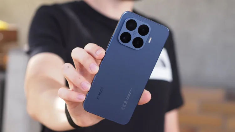 Elektrokoloběžka zdarma a 4 500 Kč dolů. Fotodělo Xiaomi 17T Pro drtí český trh