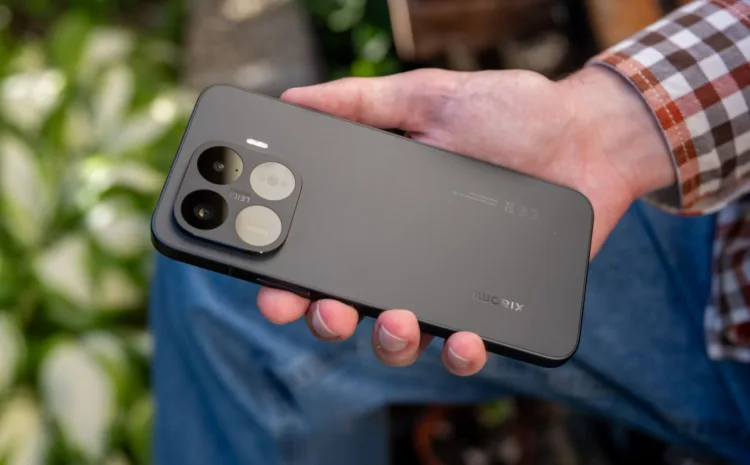 Elektrokoloběžka zdarma a 4 500 Kč dolů. Fotodělo Xiaomi 17T Pro drtí český trh