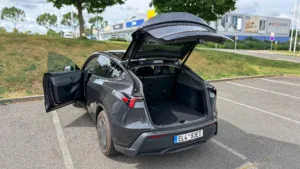 Tesla_Model_Y_Standard-02 Tesla Model Y Standard 02