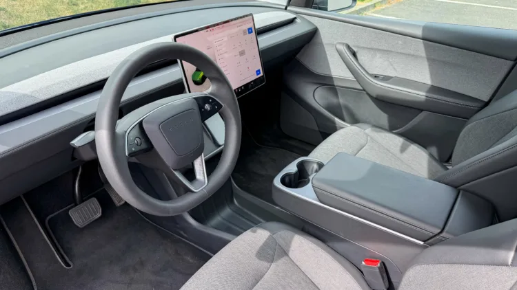 Tesla_Model_Y_Standard-06 Tesla Model Y Standard 06