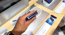 Viděli jsme bezdrátovou powerbanku s větráčkem, Anker MagGo 2 Pro