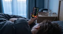 Anketa: Kolik budíků potřebujete ráno k tomu, abyste doopravdy vstali z postele?