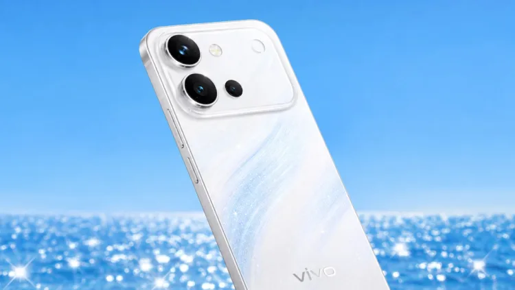 Nové Vivo S60t může zamíchat kartami